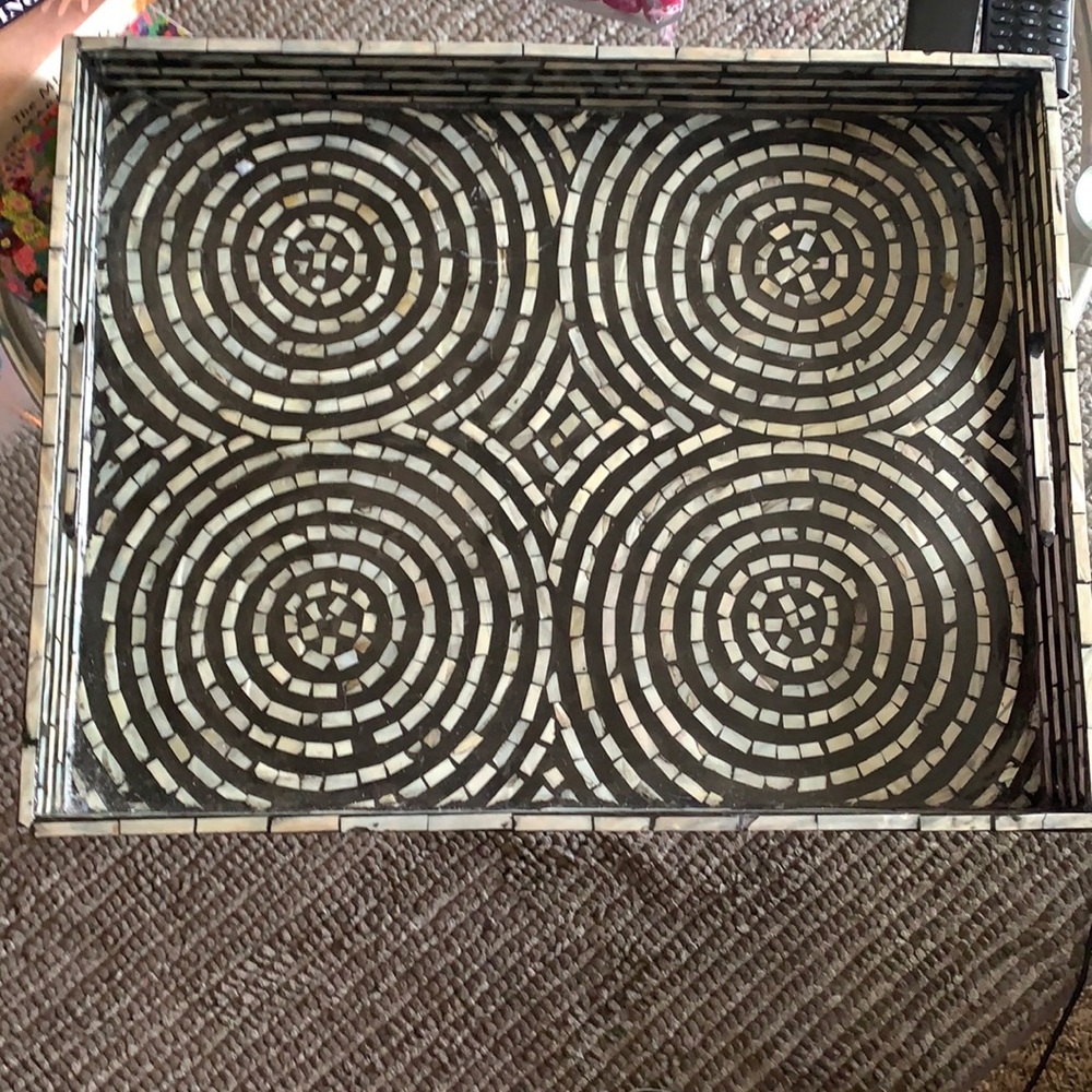 A table tray decor